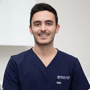 21-Dr_Alejandro_Garcia_-_Bermejo_Dental_Surgeon_GDC_NO._307091