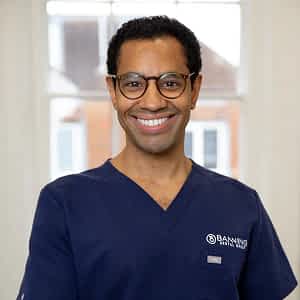 Dr James Lakin